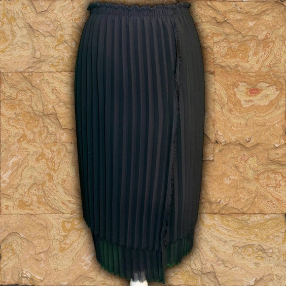 LOYD/FORD Black Pleated Chiffon Slit Front Elasticized Waist Midi Skirt Size 8 - Picture 1 of 15